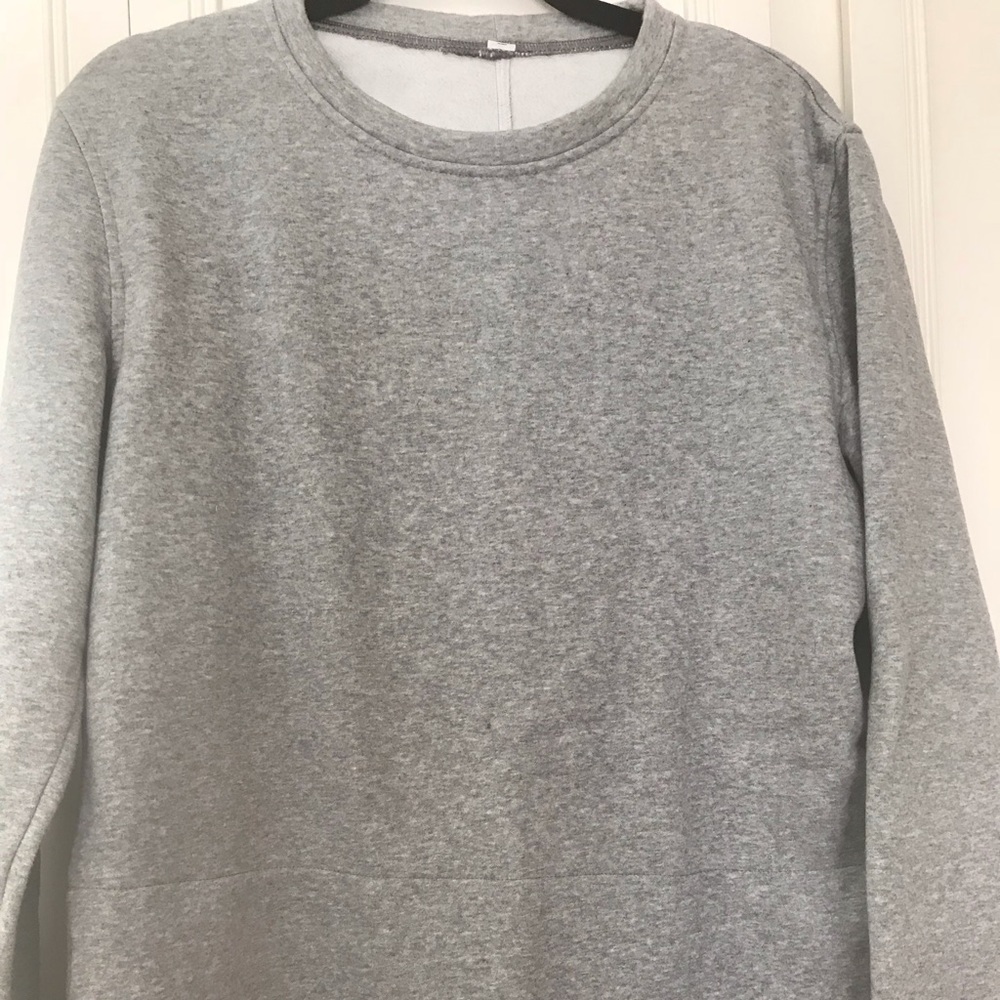 Lululemon grey sweatshirt, Size L
